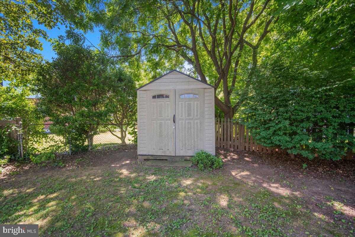 5902 Walton Road Bethesda, MD 20817 - Photo 47 of 63 Shed #2