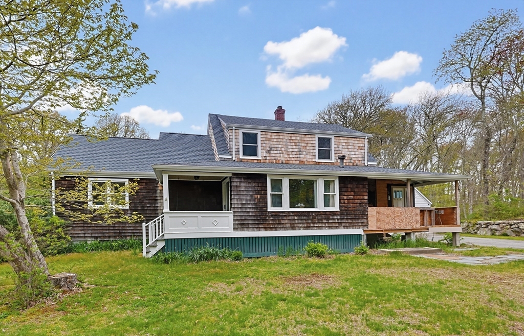 129 Cross Road Westport, MA 02790 - Photo 6 of 42