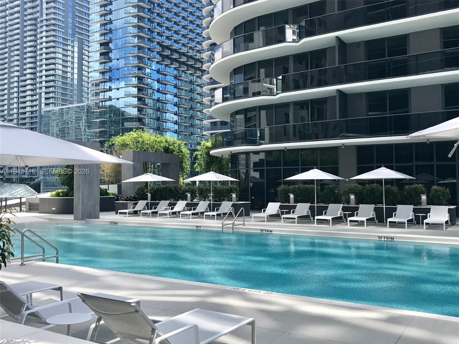 55 Southwest 9th Street, Unit 2807 Miami, FL 33130 - Photo 15 of 20