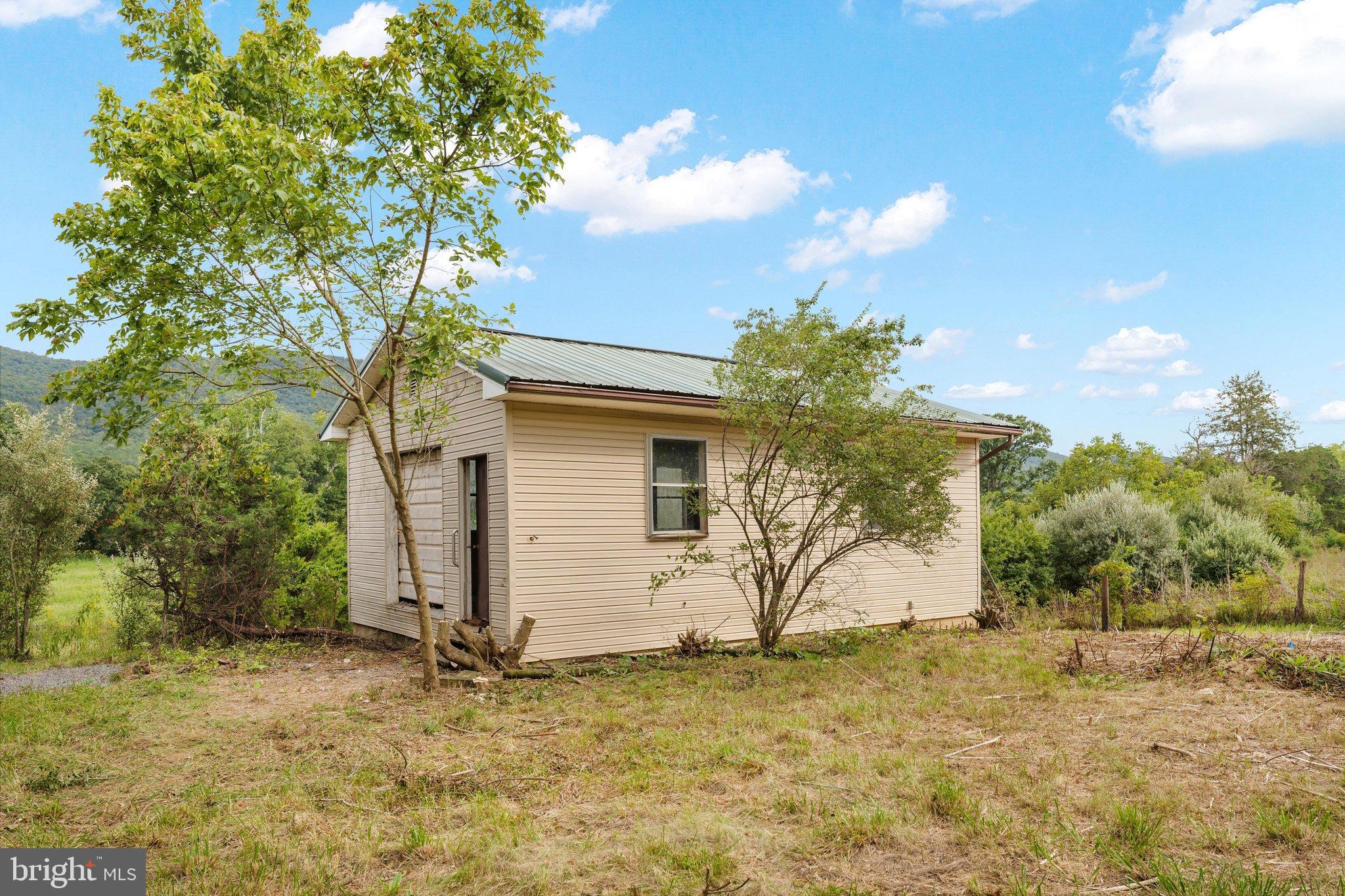 134 Spring Mountain Way Fort Valley, VA 22652 - Photo 64 of 69 Outbuilding with electric