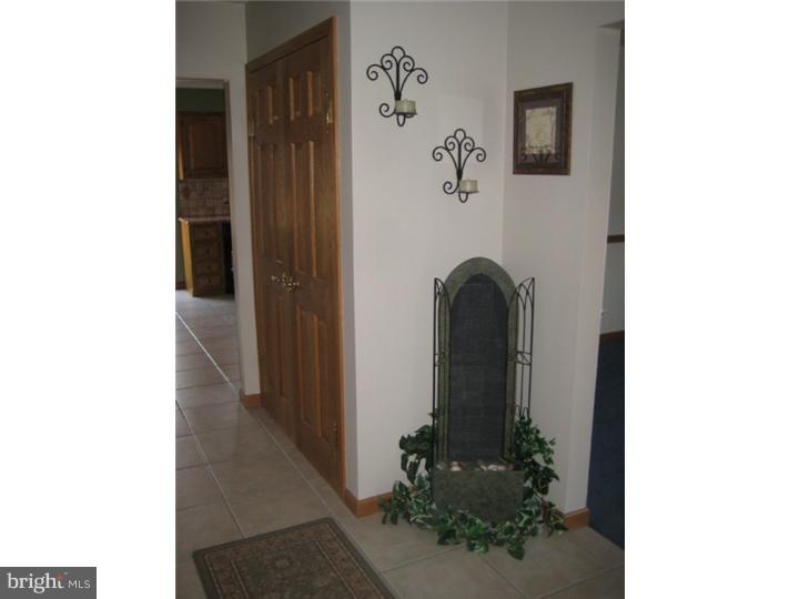 26 Ranoldo Terrace Cherry Hill, NJ 08034 - Photo 2 of 25 Foyer