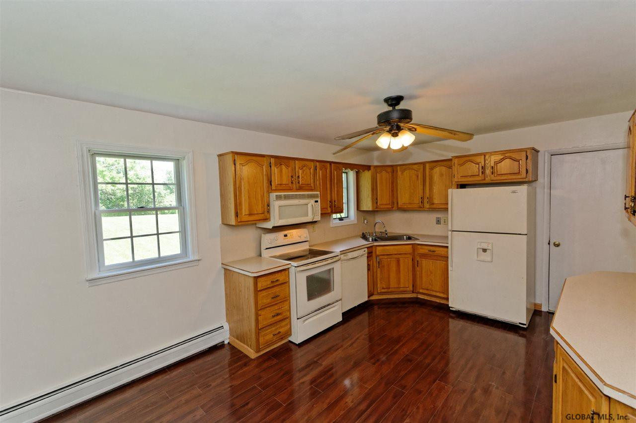 60 Meadowbrook Road Colonie, NY 12189 - Photo 6 of 21 Photo 6
