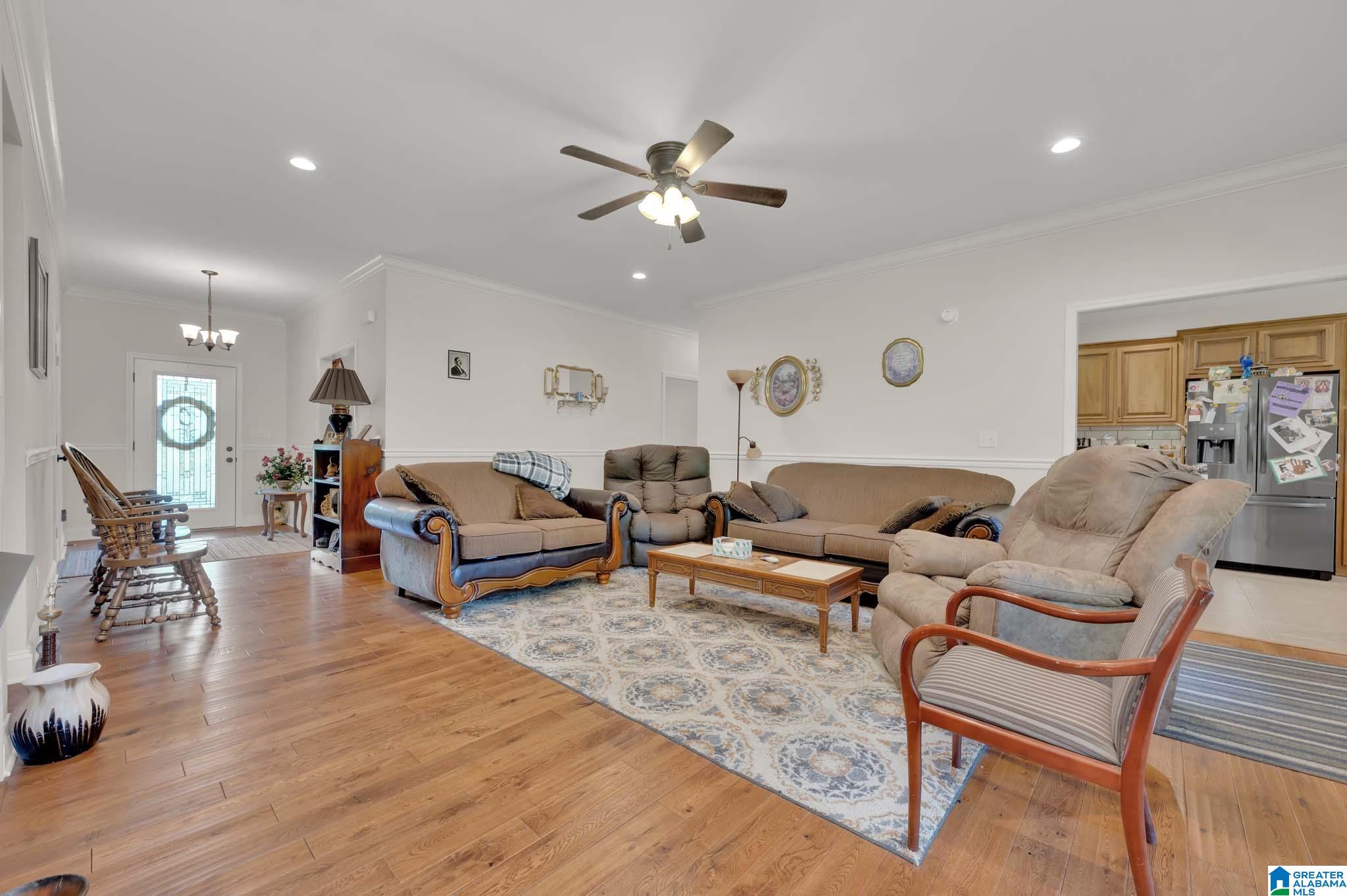 209 Hudson Avenue Oneonta, AL 35121 - Photo 16 of 29