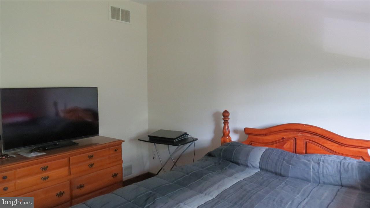 644 Old Commons Road Windsor, PA 17366 - Photo 15 of 17