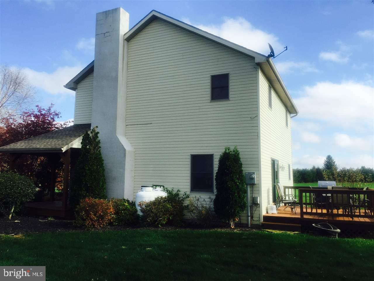 644 Old Commons Road Windsor, PA 17366 - Photo 4 of 17