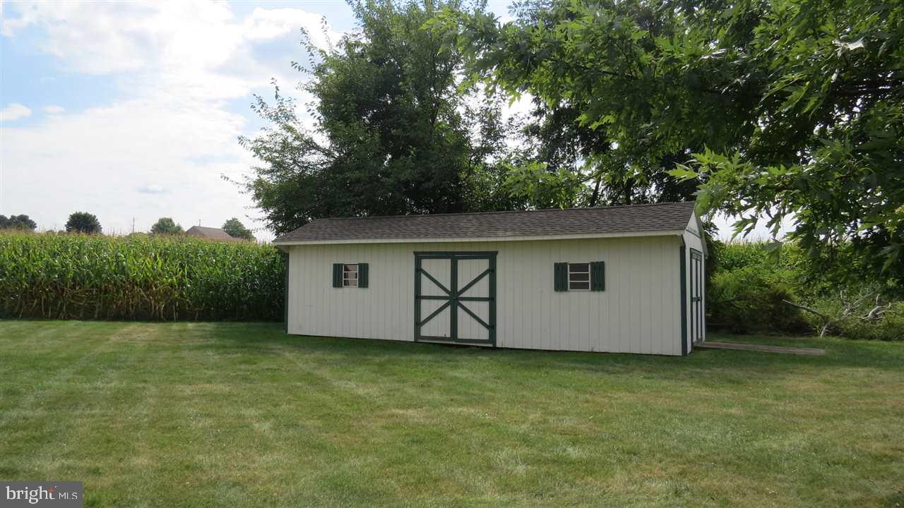 644 Old Commons Road Windsor, PA 17366 - Photo 8 of 17