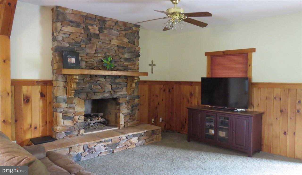 644 Old Commons Road Windsor, PA 17366 - Photo 9 of 17