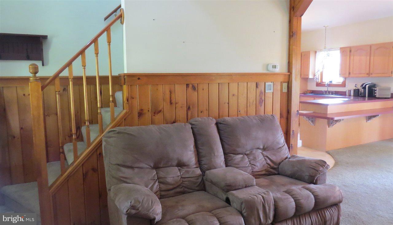 644 Old Commons Road Windsor, PA 17366 - Photo 10 of 17
