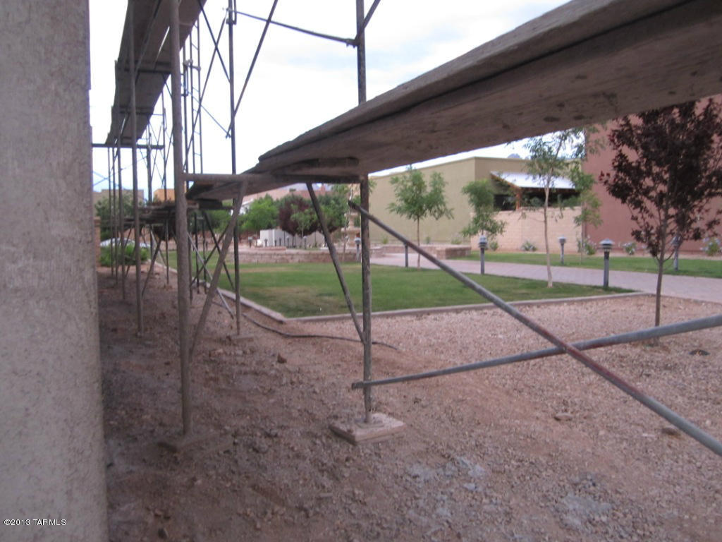 321 East Calderwood Road Tucson, AZ 85704 - Photo 9 of 31