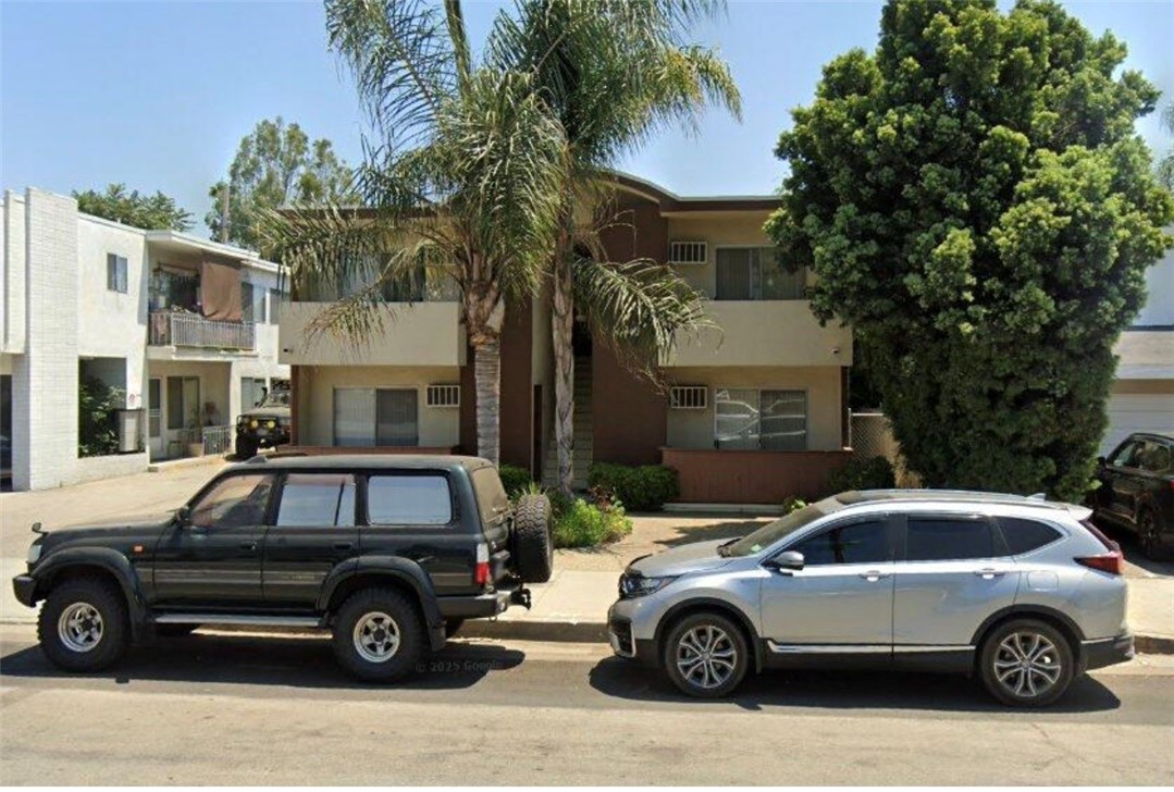 a car parked in front of a house