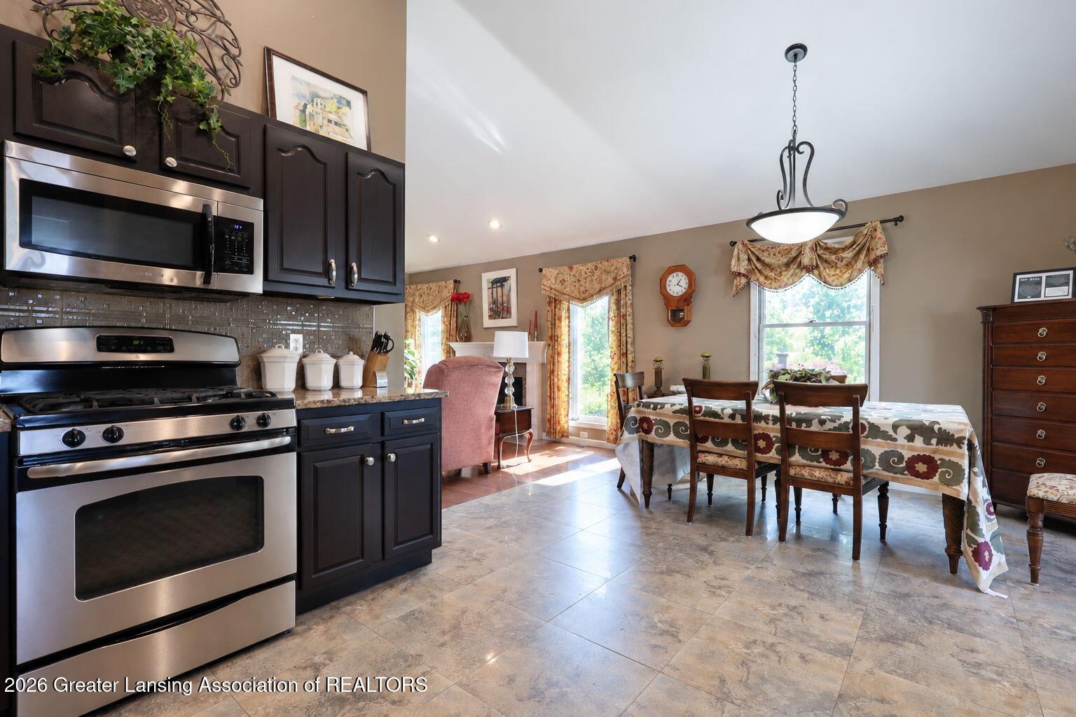 3815 Calypso Road Holt, MI 48842 - Photo 12 of 34 16-web-or-mls-530B9102-90BC-4BBB-9950-D1