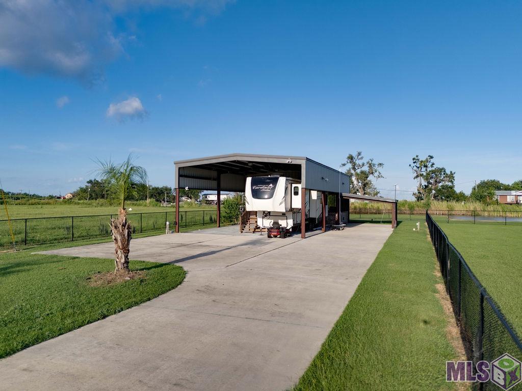 1721 Dr Beatrous Road Theriot, LA 70397 - Photo 11 of 40