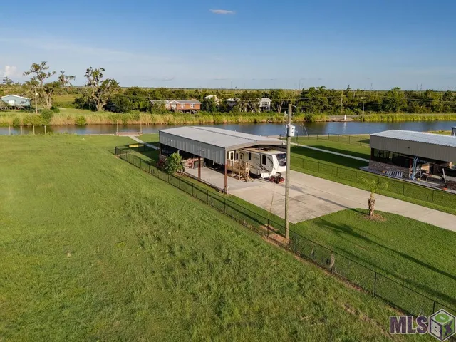 $279,900 | 1721 Dr Beatrous Road, Theriot, LA 70397