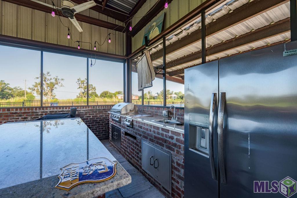 1721 Dr Beatrous Road Theriot, LA 70397 - Photo 17 of 40