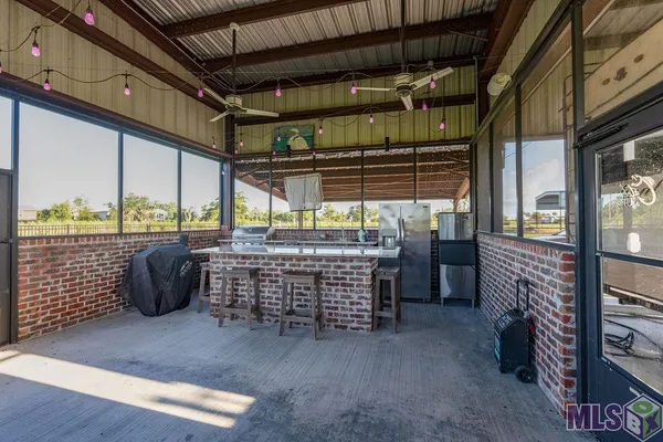 $279,900 | 1721 Dr Beatrous Road, Theriot, LA 70397