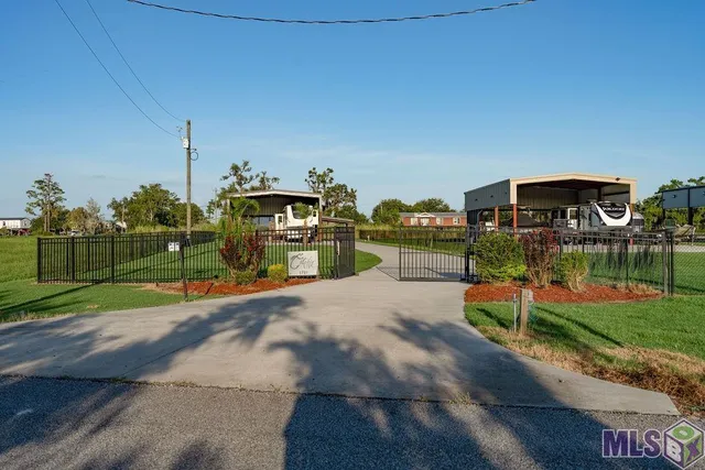 $279,900 | 1721 Dr Beatrous Road, Theriot, LA 70397