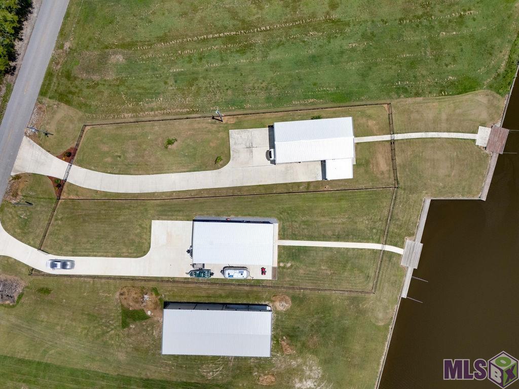 1721 Dr Beatrous Road Theriot, LA 70397 - Photo 3 of 40