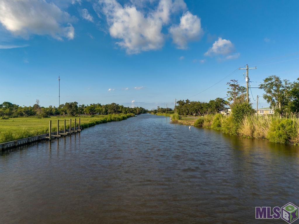 1721 Dr Beatrous Road Theriot, LA 70397 - Photo 4 of 40
