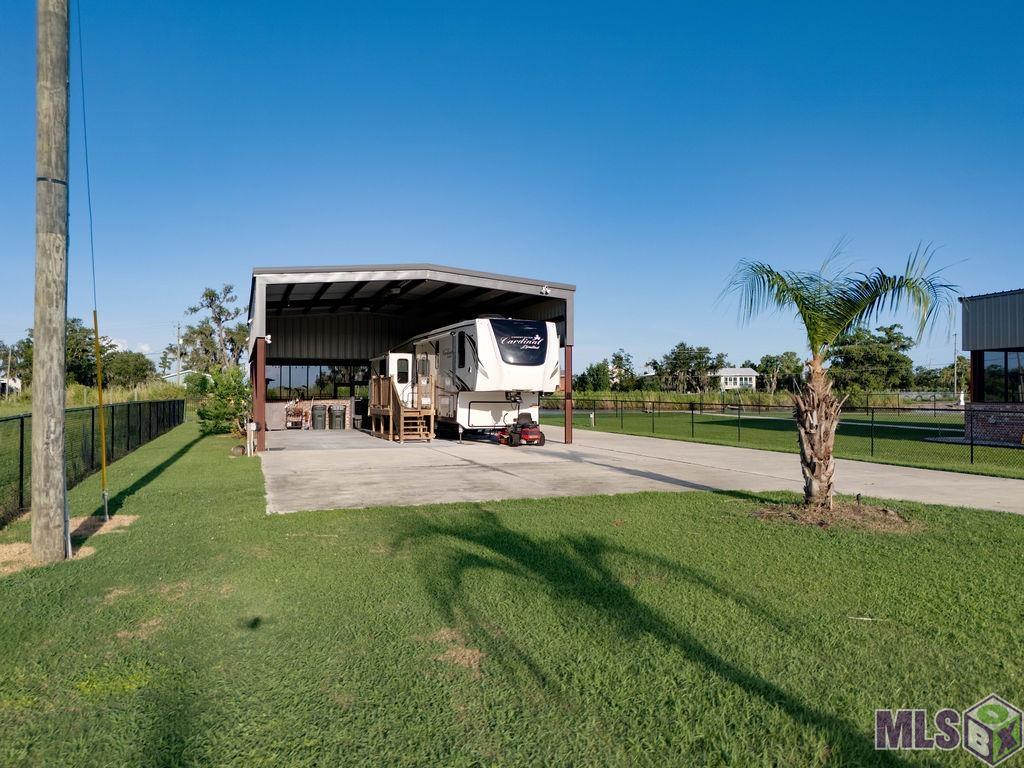 1721 Dr Beatrous Road Theriot, LA 70397 - Photo 10 of 40