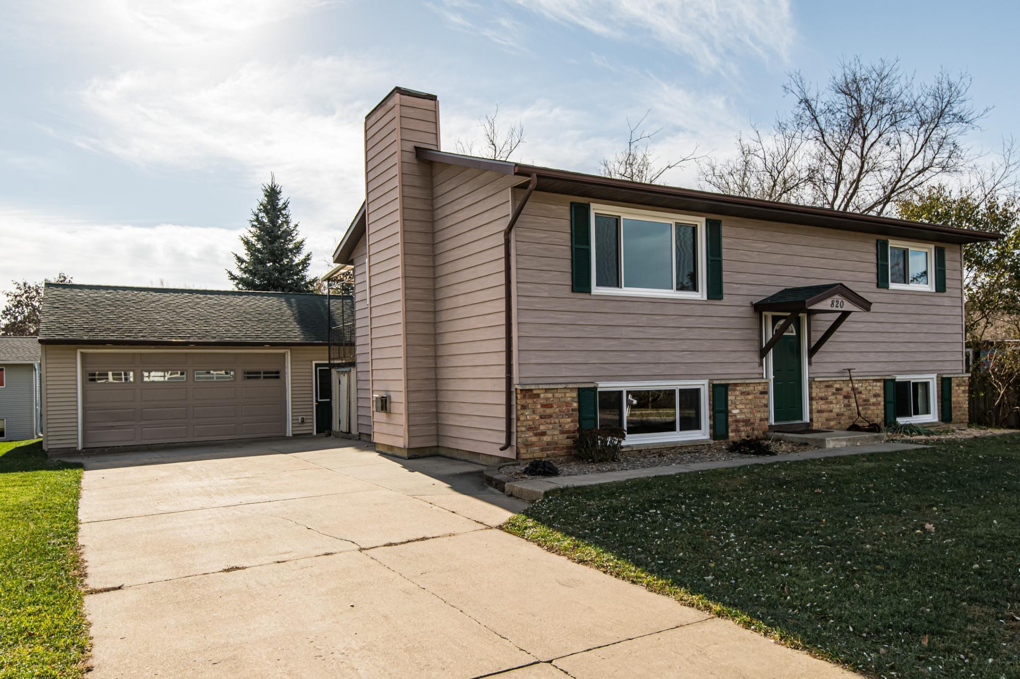 820 36th Street Southwest Rochester, MN 55902 - Photo 1 of 1