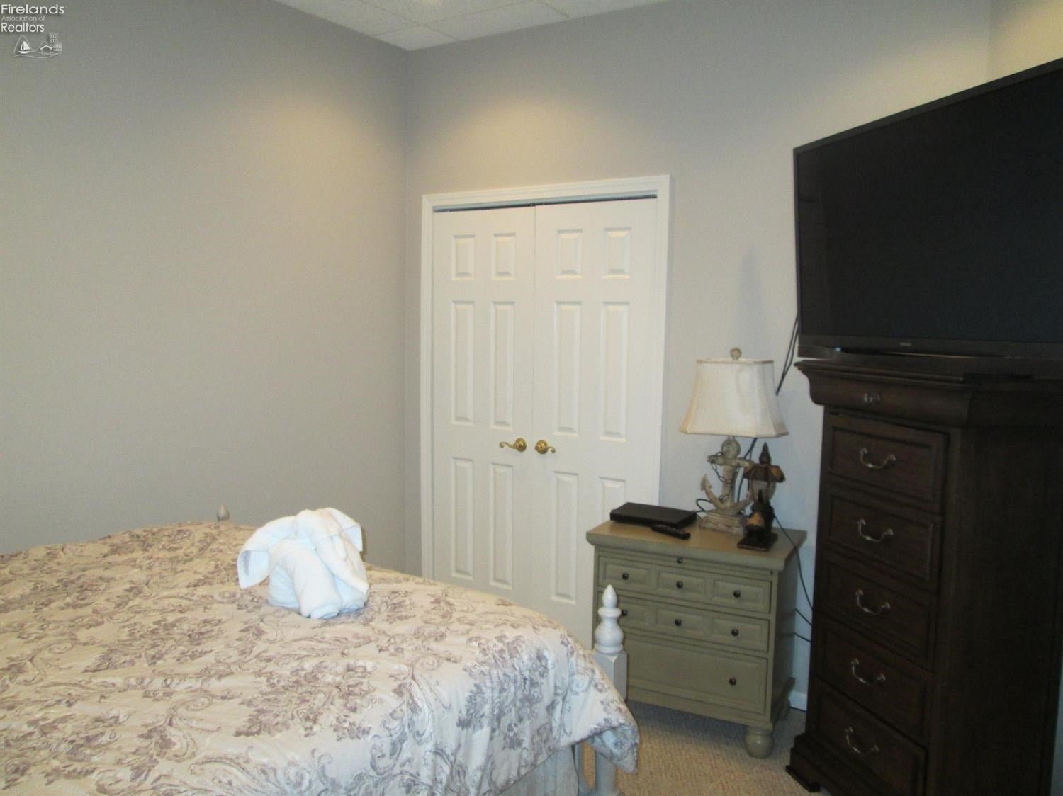 1546 Northwest Catawba Road, Unit A Port Clinton, OH 43452 - Photo 7 of 10 Gallery Image 7