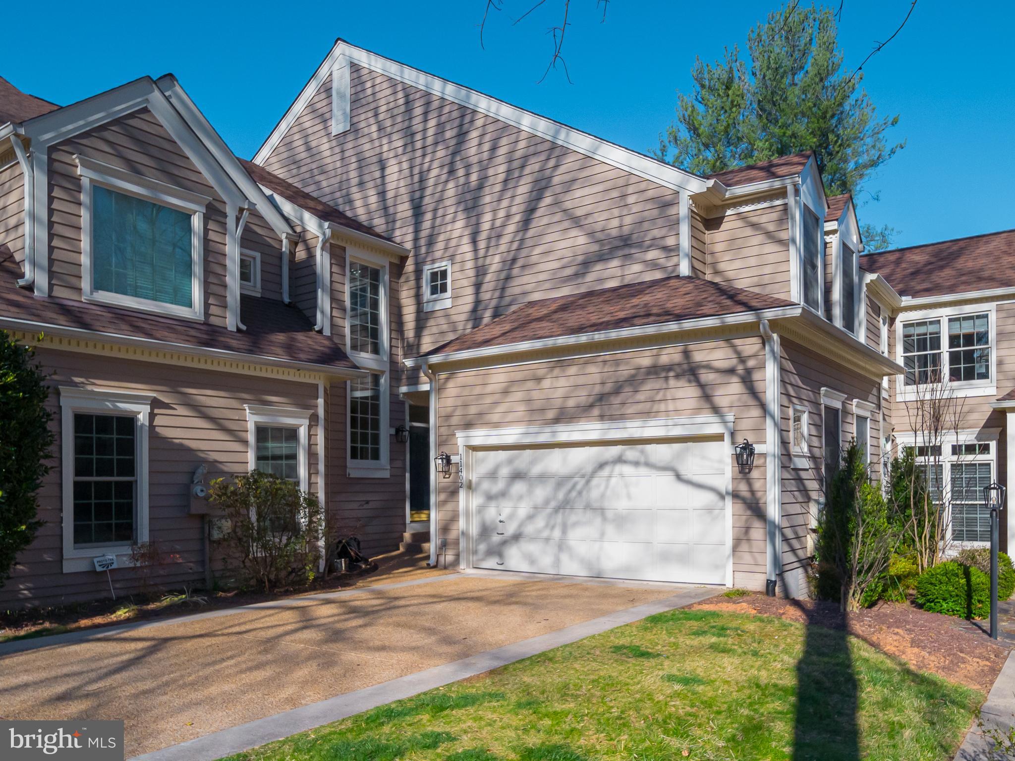 Welcome to 11402 Hollow Timber Way!