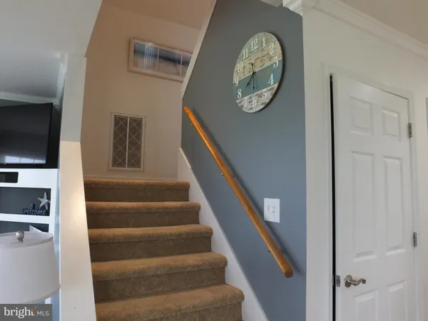 $389,999 | 2603 Hoopers Island Road, Fishing Creek, MD 21634