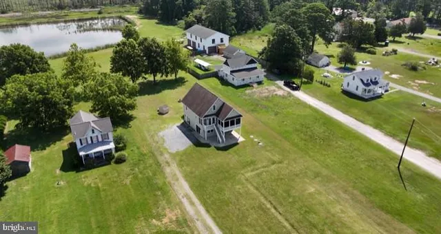 $389,999 | 2603 Hoopers Island Road, Fishing Creek, MD 21634