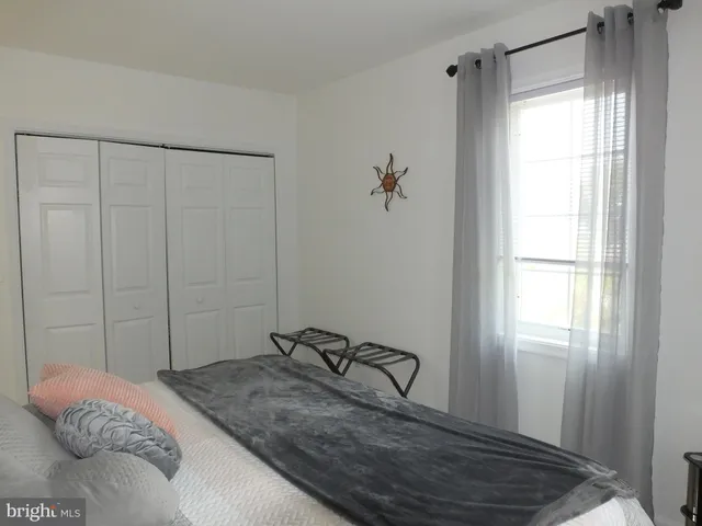 $389,999 | 2603 Hoopers Island Road, Fishing Creek, MD 21634