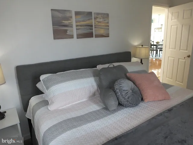 $389,999 | 2603 Hoopers Island Road, Fishing Creek, MD 21634