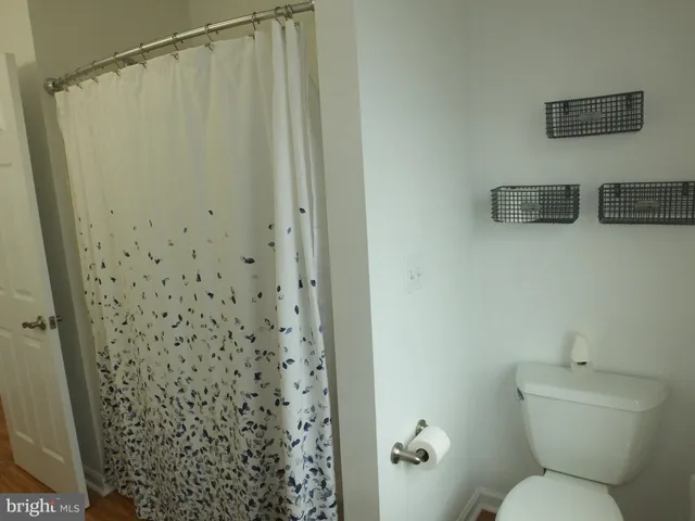 $389,999 | 2603 Hoopers Island Road, Fishing Creek, MD 21634