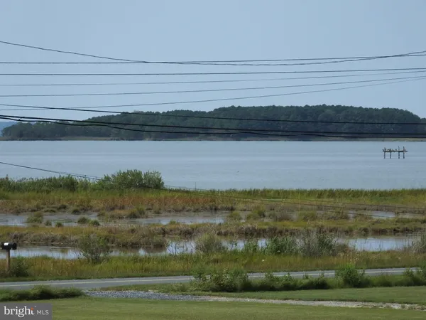 $389,999 | 2603 Hoopers Island Road, Fishing Creek, MD 21634