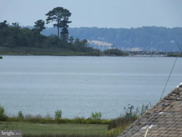 $389,999 | 2603 Hoopers Island Road, Fishing Creek, MD 21634