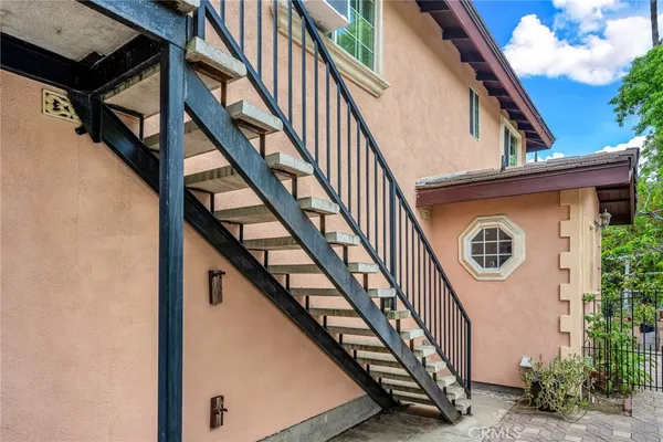 $2,599 | 8331 Joan Lane, West Hills, CA 91304