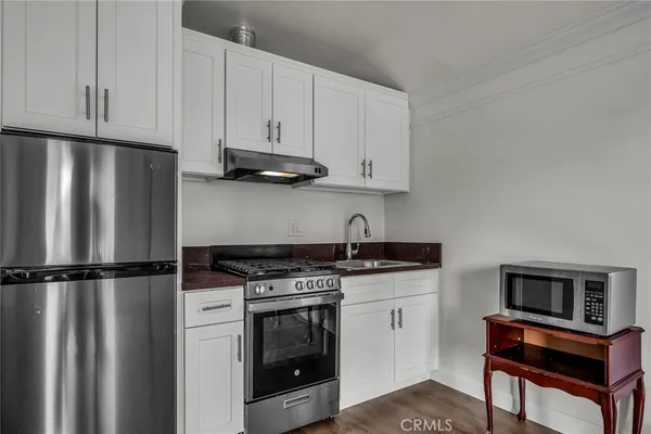 $2,599 | 8331 Joan Lane, West Hills, CA 91304