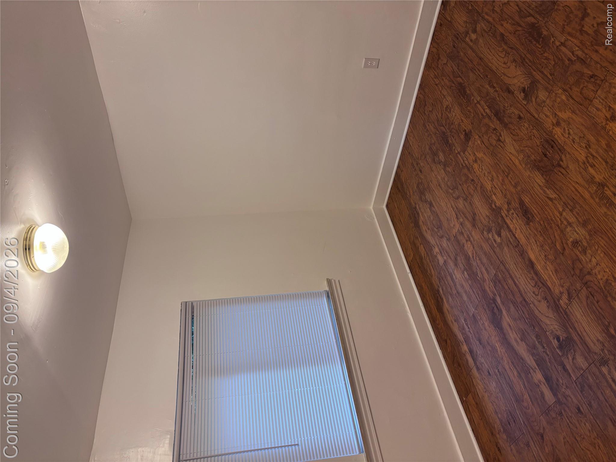 384 Perry Street, Unit 4 Pontiac, MI 48342 - Photo 2 of 4 IMG_6492.jpeg