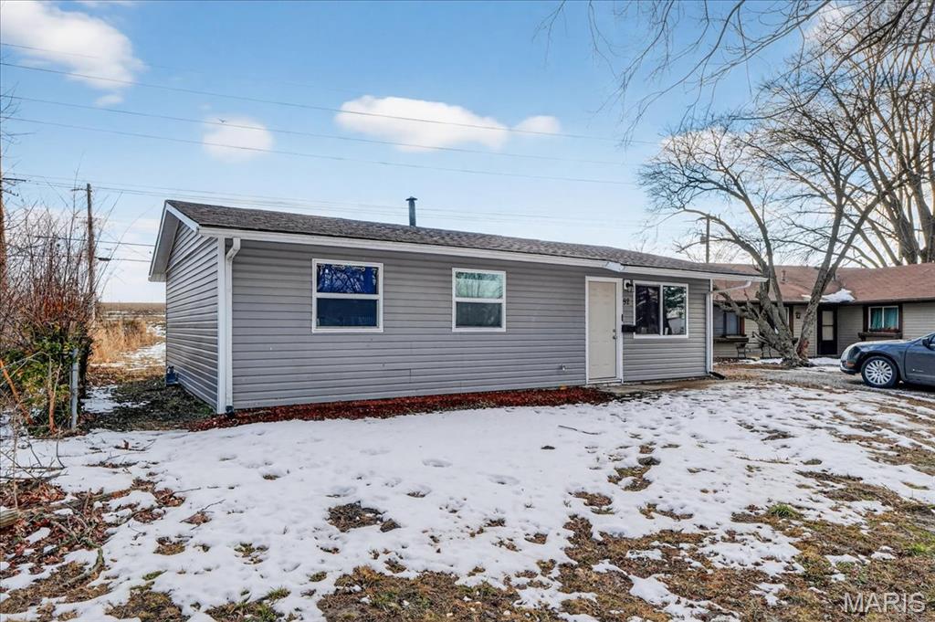 92 West Adams Drive Cahokia, IL 62206 - Photo 4 of 28