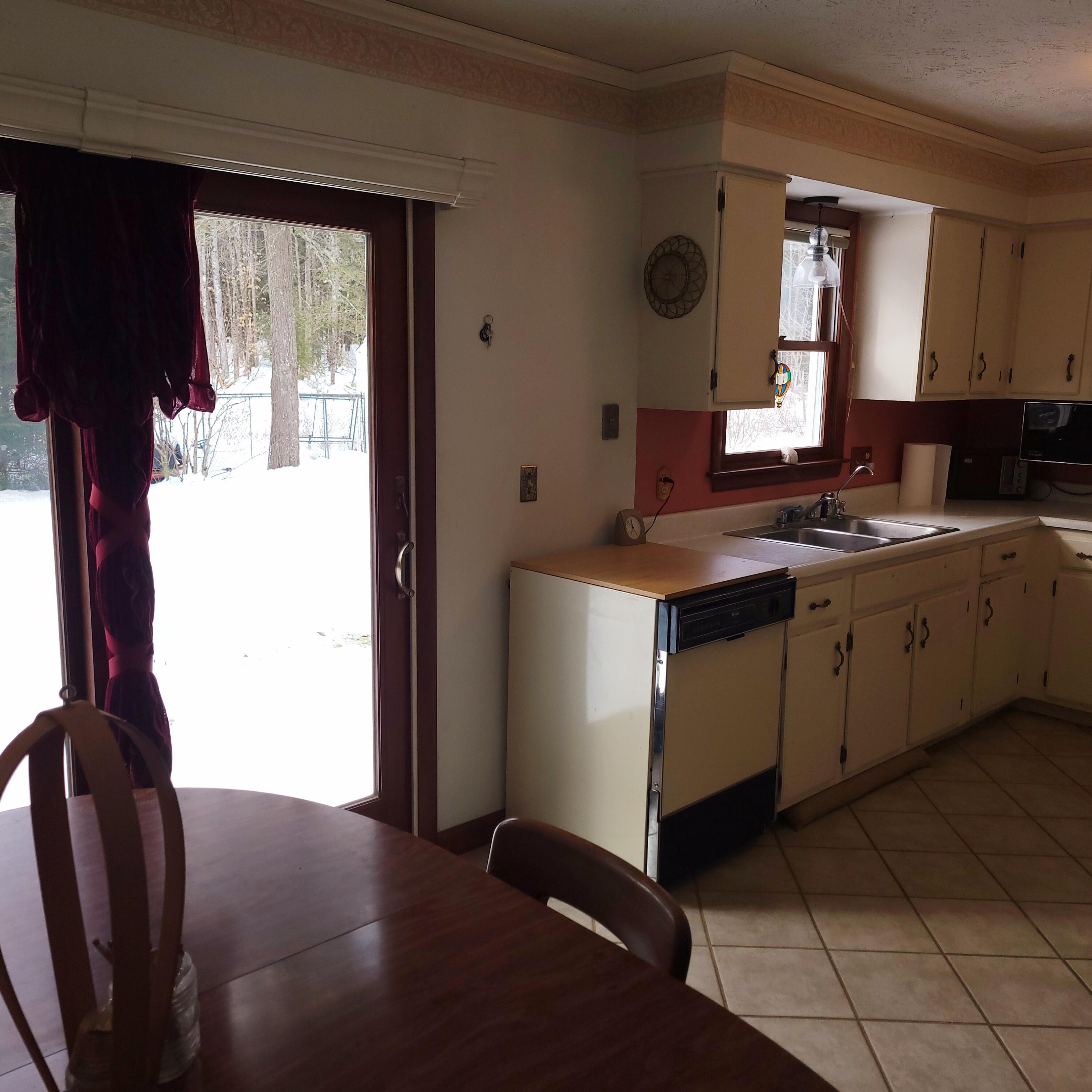 199 Old Webster Road Lewiston, ME 04240 - Photo 5 of 42 Dining Room