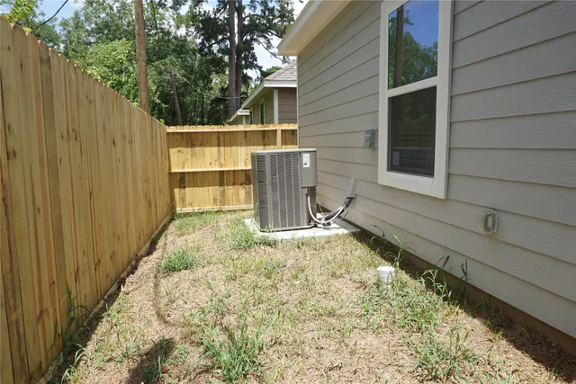 $159,900 | 11755 White Cedar Street, Willis, TX 77318