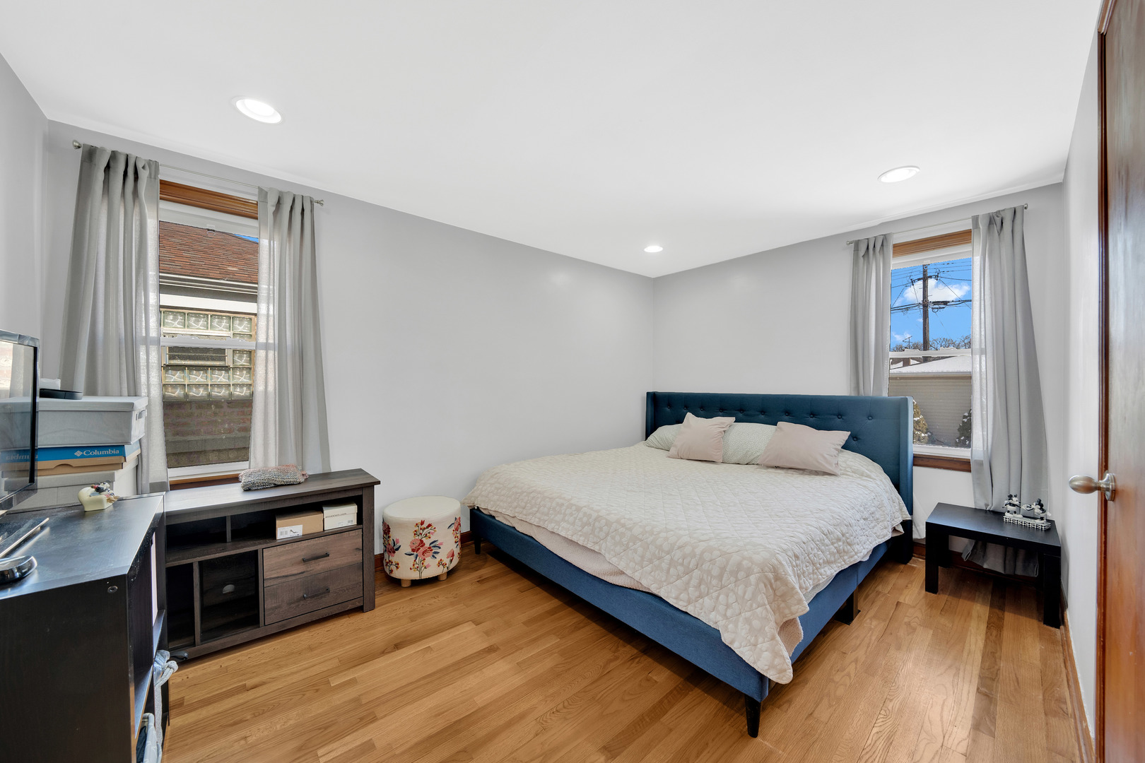 5239 South Rutherford Avenue Chicago, IL 60638 - Photo 11 of 22