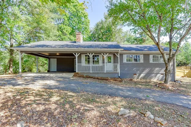 $349,000 | 5837 Meadow View Lane, Flowery Branch, GA 30542