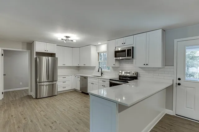 $349,000 | 5837 Meadow View Lane, Flowery Branch, GA 30542