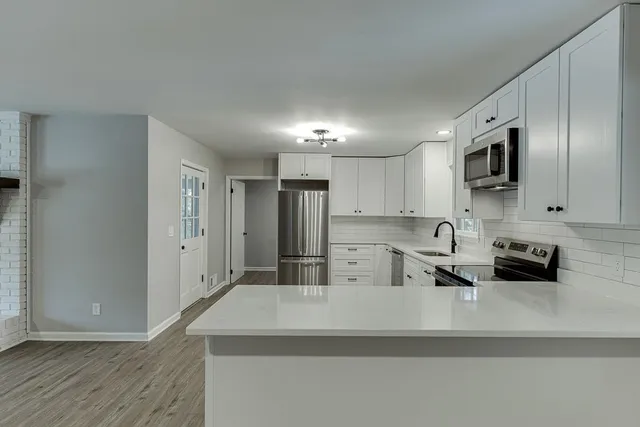 $349,000 | 5837 Meadow View Lane, Flowery Branch, GA 30542