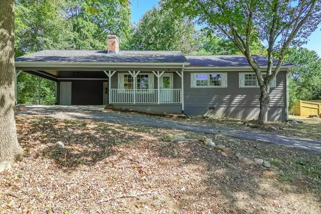 $349,000 | 5837 Meadow View Lane, Flowery Branch, GA 30542