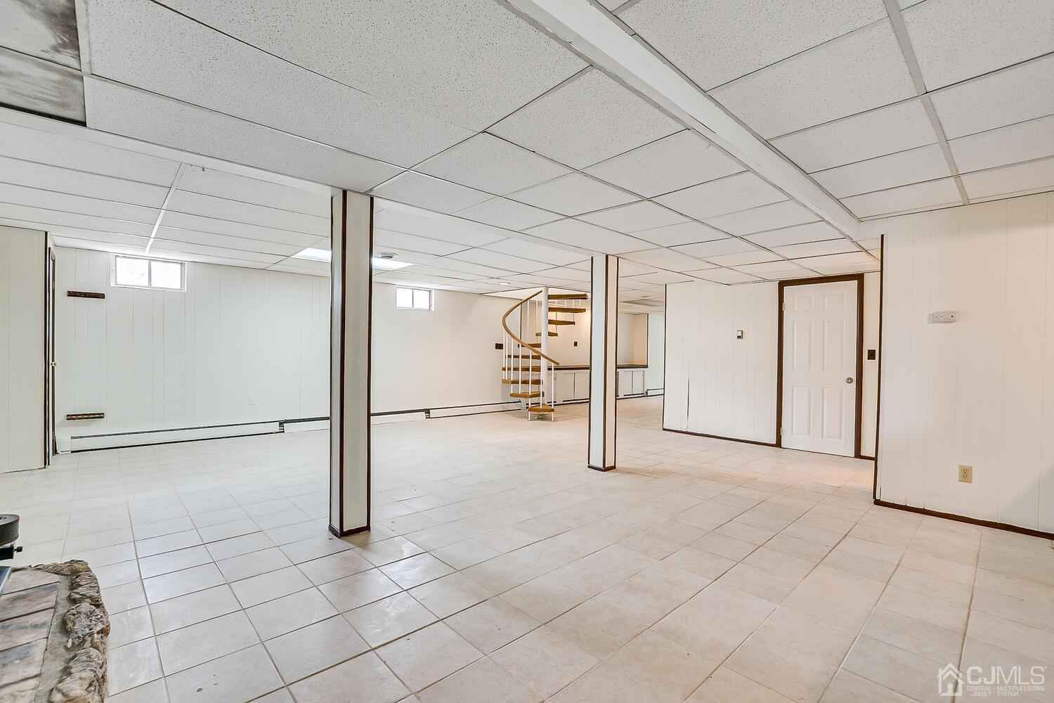 5 Robin Road Edison, NJ 08820 - Photo 27 of 43 a view of an empty room