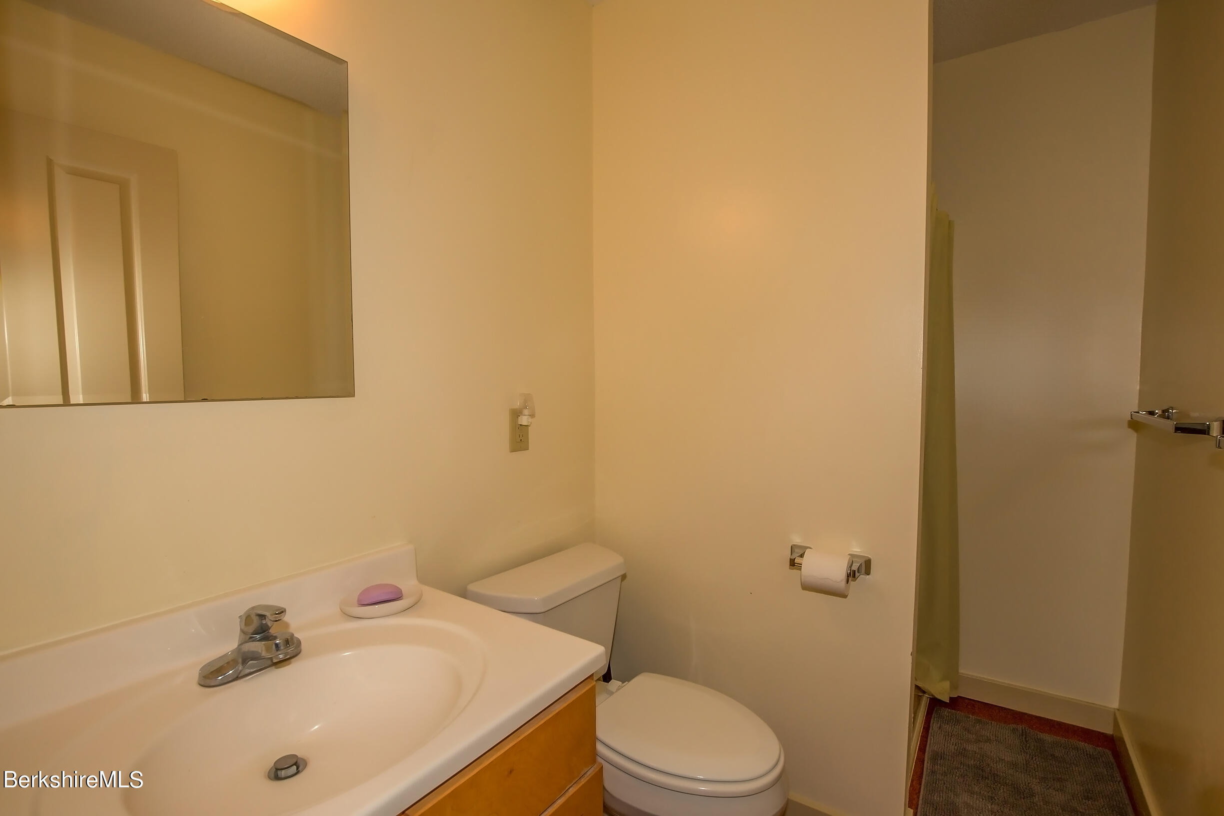 494 Woodmere Road Becket, MA 01223 - Photo 20 of 42 FullBath2