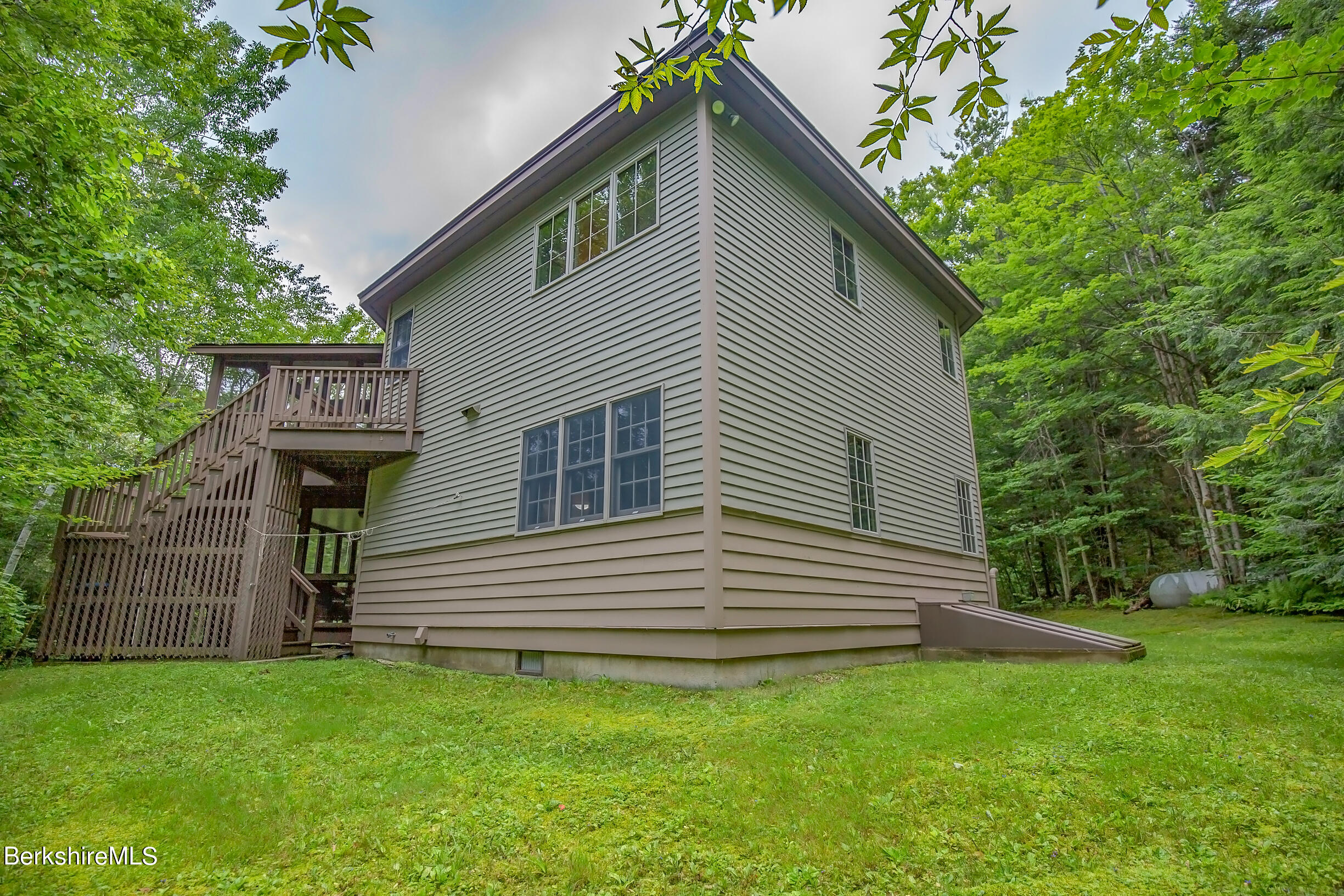 494 Woodmere Road Becket, MA 01223 - Photo 31 of 42 BackofHome