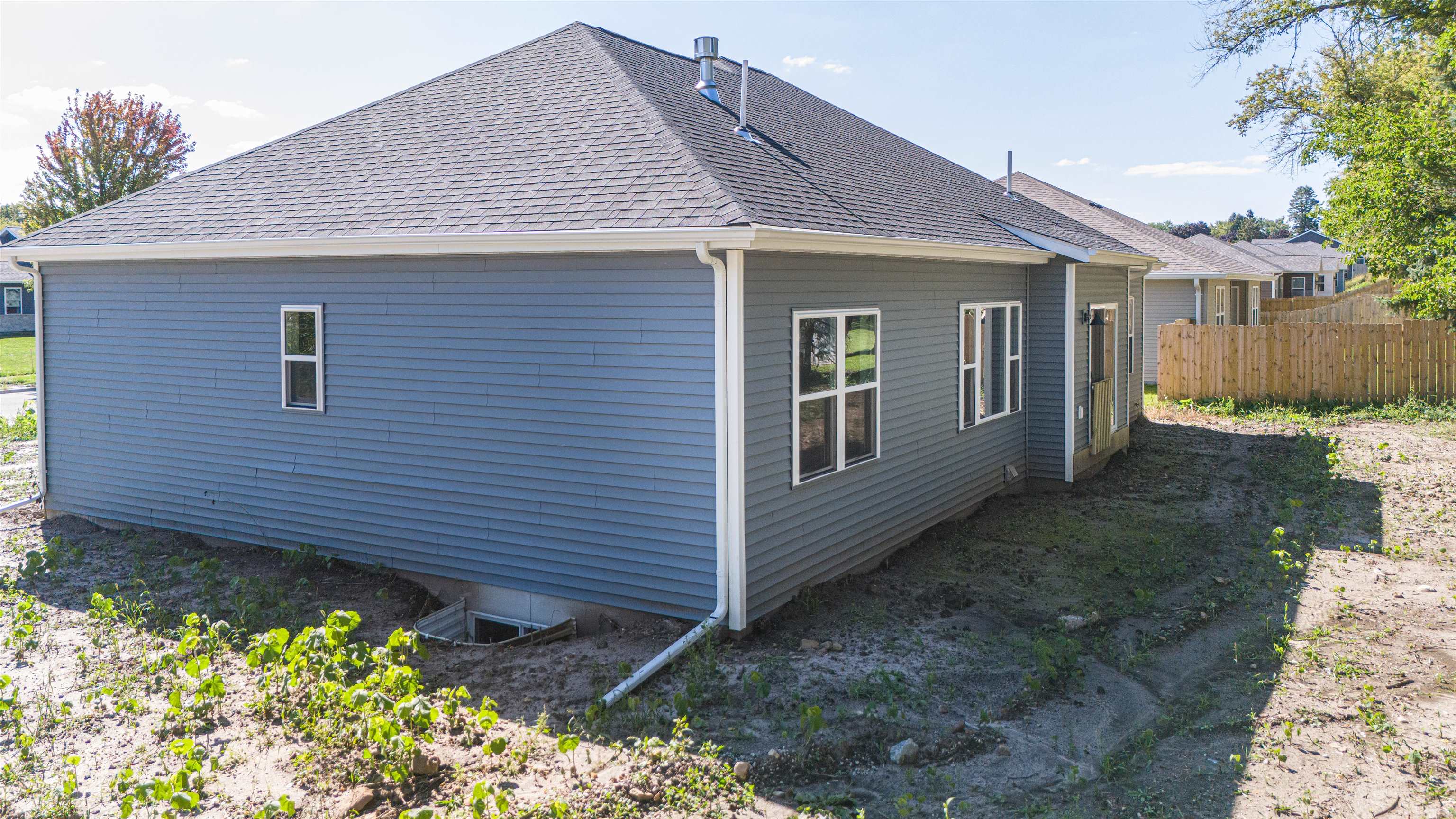 442 Village Ripon, WI 54971 - Photo 6 of 25 Gallery Image 6