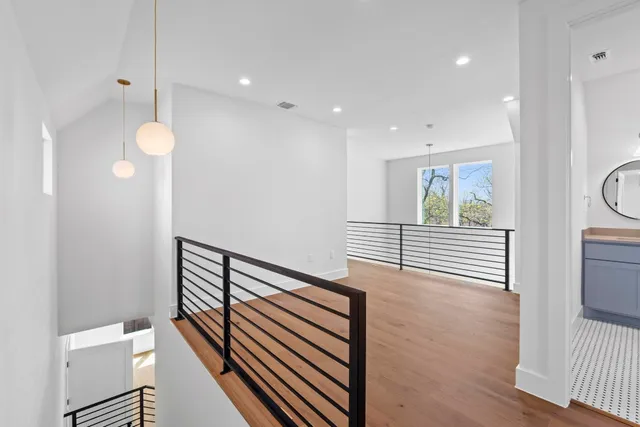 $4,250 | 710 Philco Drive, Austin, TX 78745