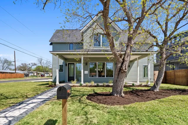 $4,250 | 710 Philco Drive, Austin, TX 78745